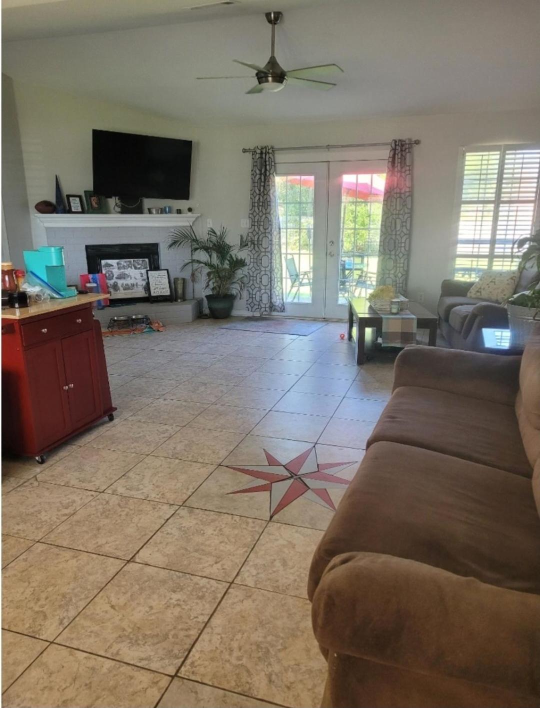 Bedroom Four Minutes From Beach Pensacola Exterior foto