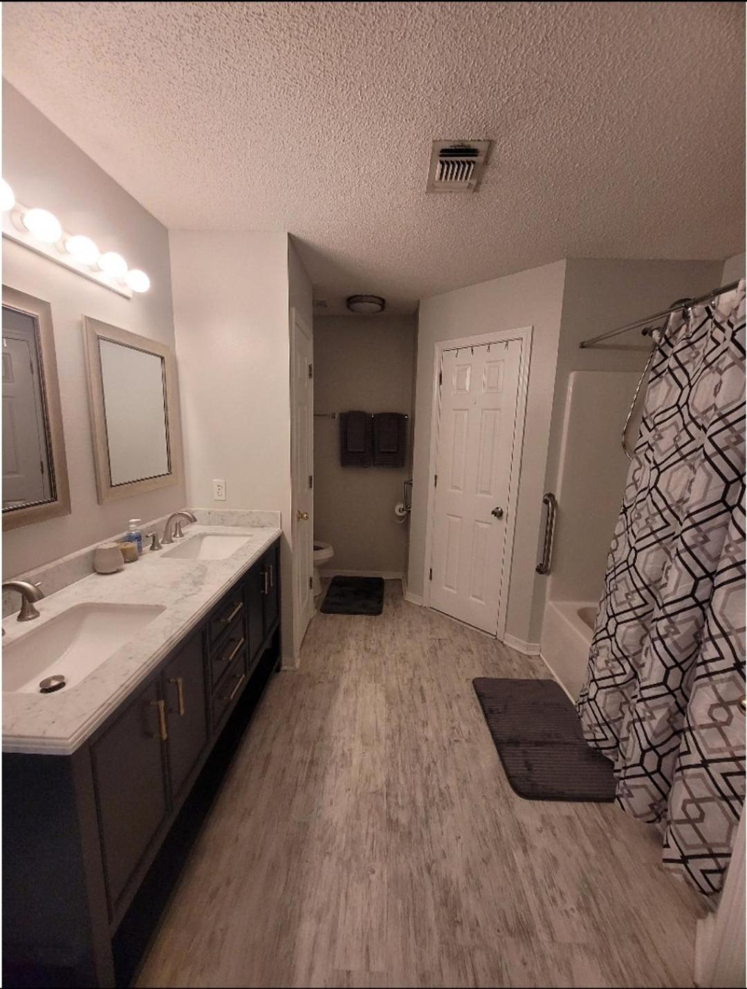 Bedroom Four Minutes From Beach Pensacola Exterior foto